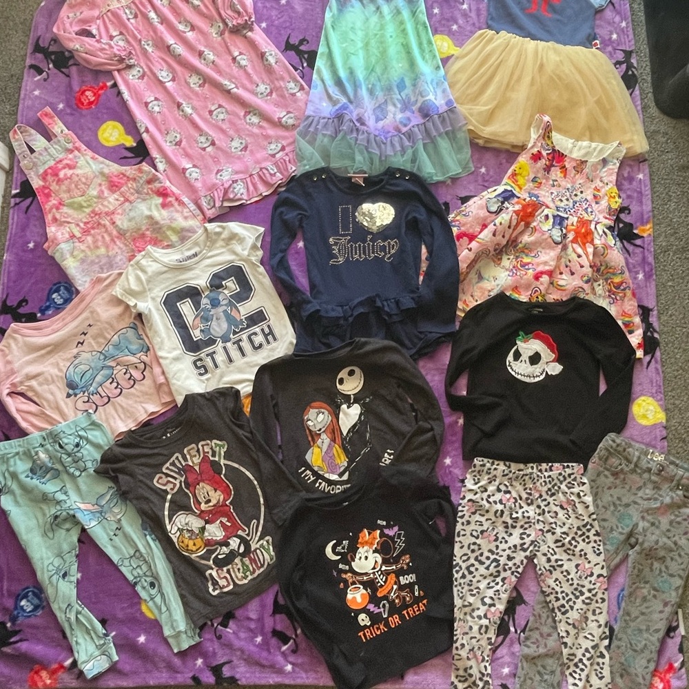 Girls size 4t bundle of clothes